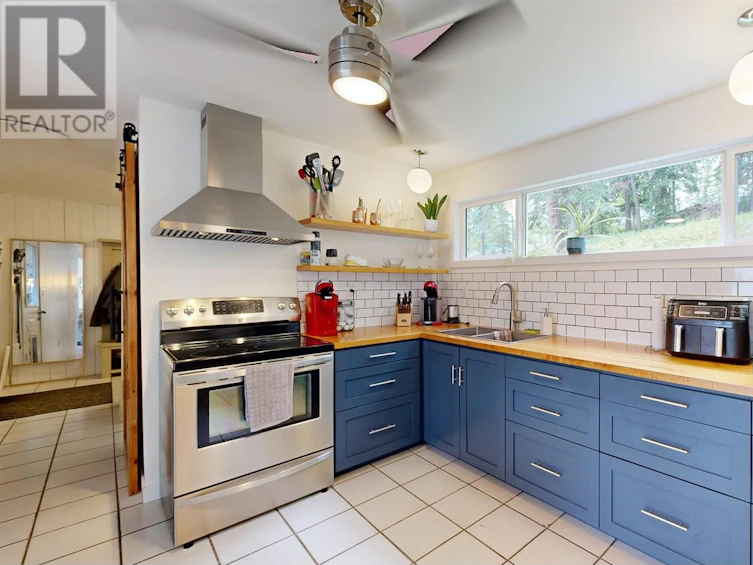 6263 Mulligan Drive, 100 Mile House, BC, V0K 2E3 - 11