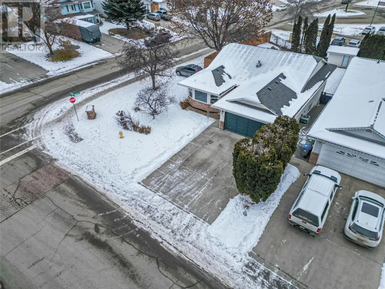 301 Tuxford Drive, Kamloops, BC, V2E 2L4 - 11