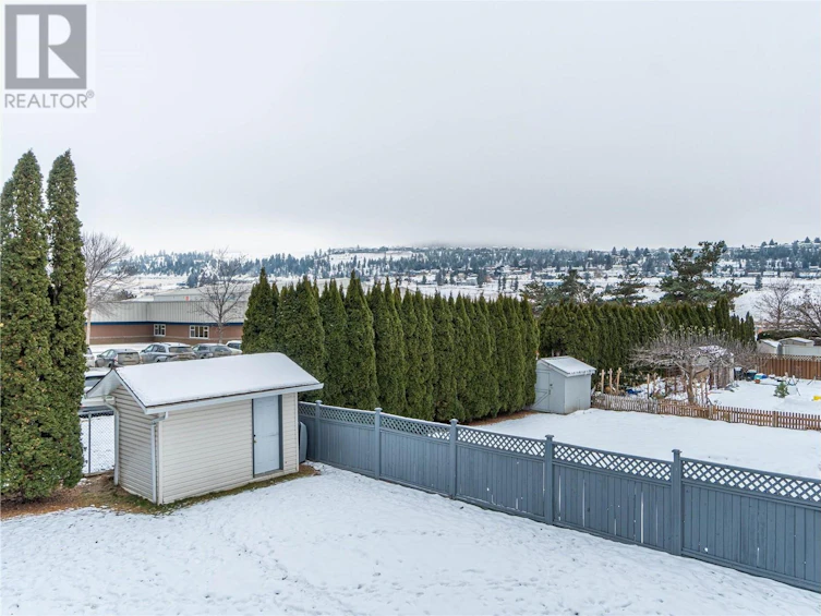 301 Tuxford Drive, Kamloops, BC, V2E 2L4 - 32