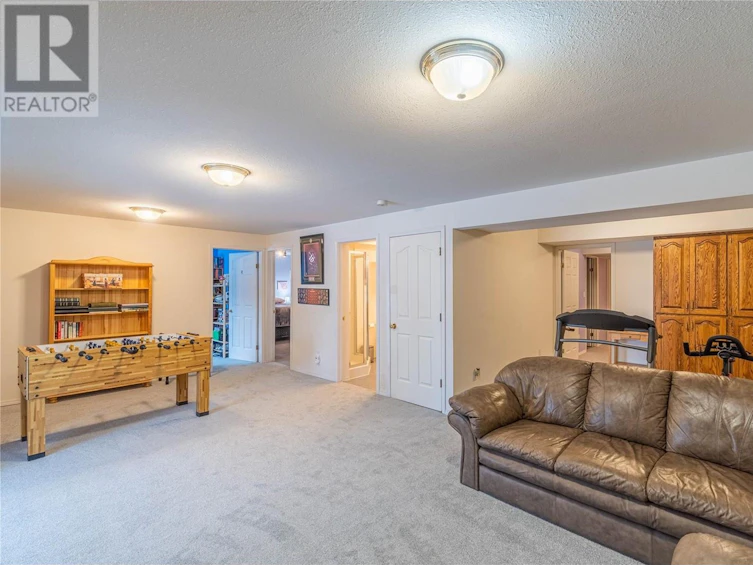 301 Tuxford Drive, Kamloops, BC, V2E 2L4 - 44