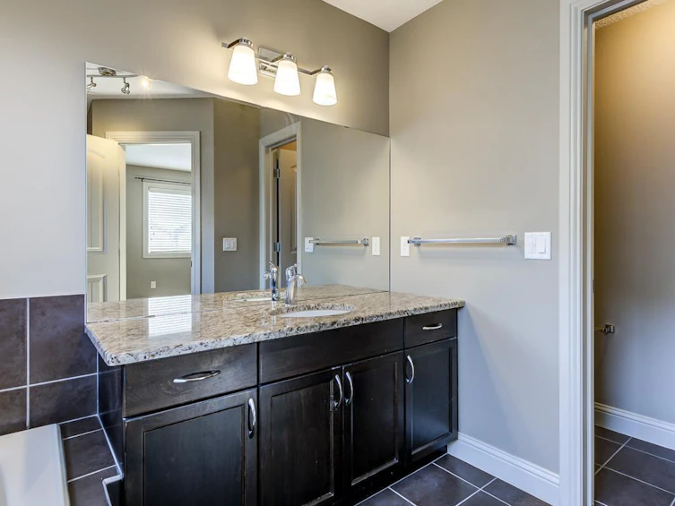 1022 59a Street SW, Edmonton, AB, T6X 0T2 - 43