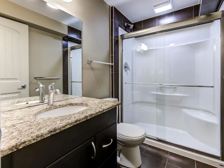 1022 59a Street SW, Edmonton, AB, T6X 0T2 - 49