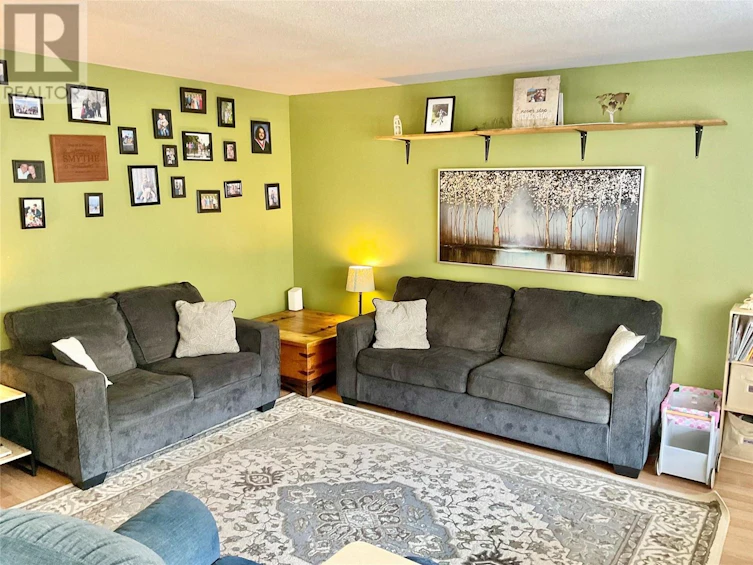 415 Hatton Avenue, Midway, BC, V0H 1M0 - 15