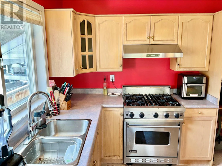 415 Hatton Avenue, Midway, BC, V0H 1M0 - 23