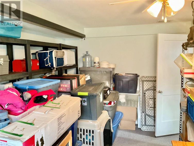 415 Hatton Avenue, Midway, BC, V0H 1M0 - 43