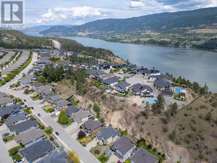 12759 Cliffshore Drive, Lake Country, BC, V4V 2P6 - 2