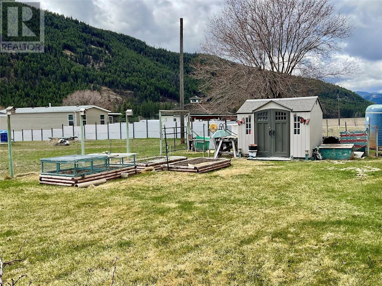 681 Dawson Street, Midway, BC, V0H 1M0 - 16