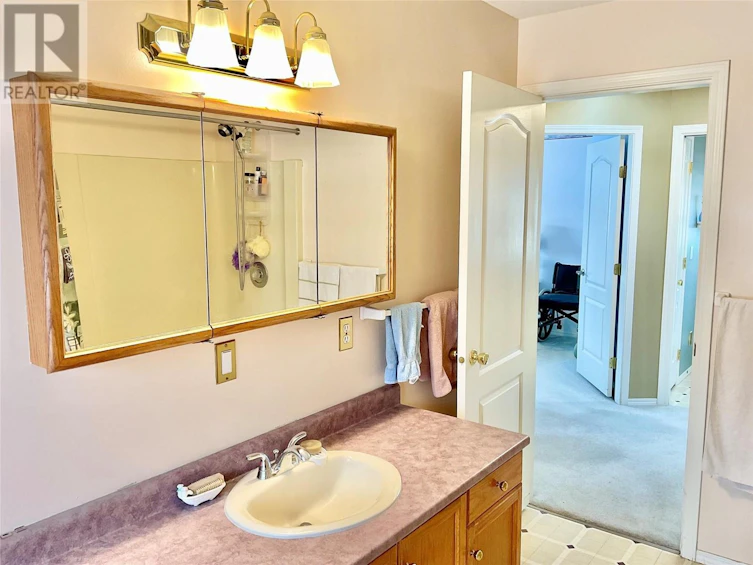 681 Dawson Street, Midway, BC, V0H 1M0 - 42