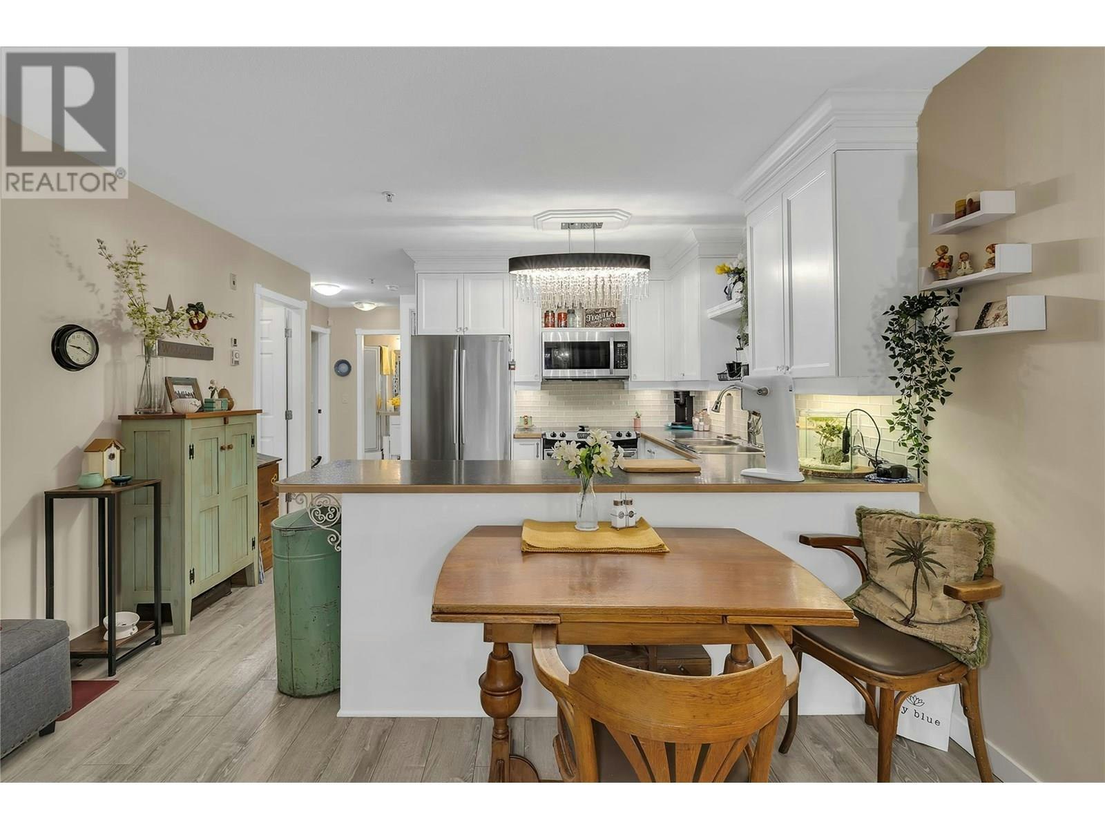 103-1965 Pandosy Street, Kelowna, BC, V1Y 1R9 - 9