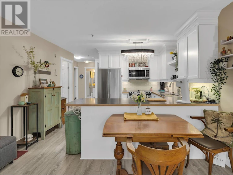 103-1965 Pandosy Street, Kelowna, BC, V1Y 1R9 - 9