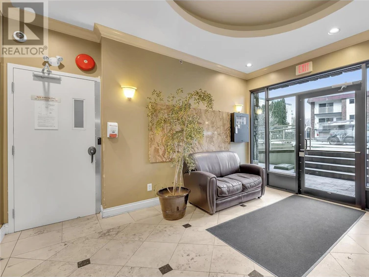 103-1965 Pandosy Street, Kelowna, BC, V1Y 1R9 - 34