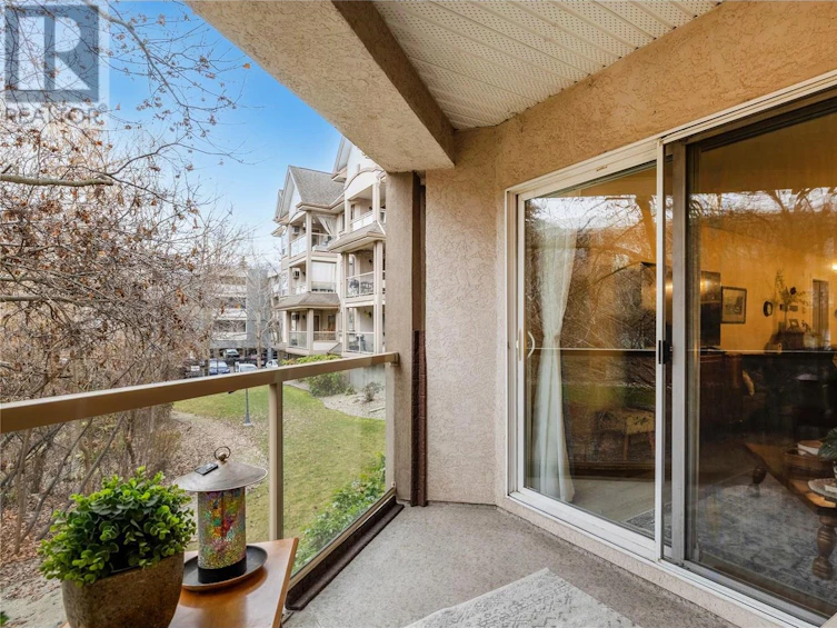 103-1965 Pandosy Street, Kelowna, BC, V1Y 1R9 - 2