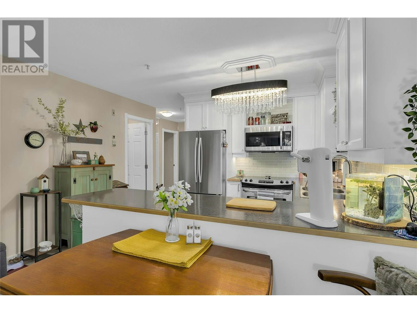 103-1965 Pandosy Street, Kelowna, BC, V1Y 1R9 - 10