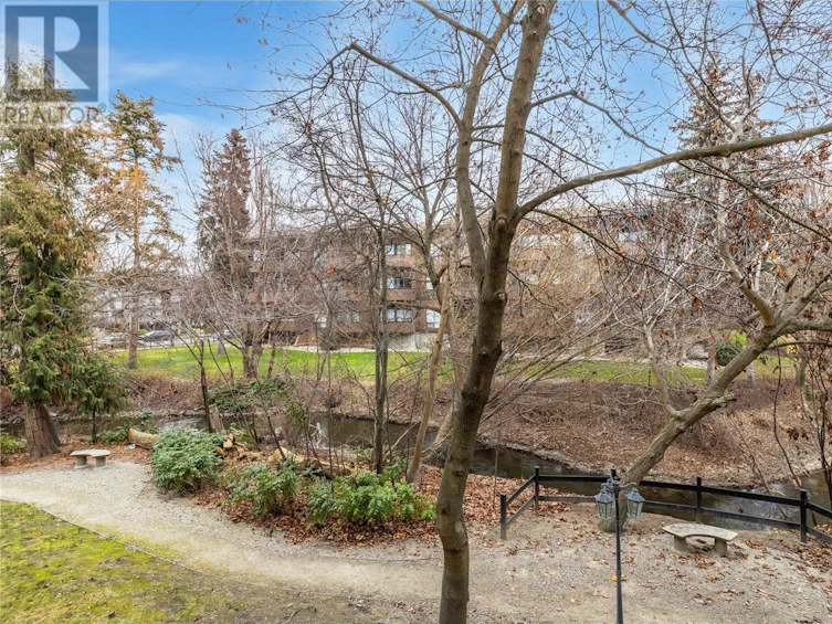 103-1965 Pandosy Street, Kelowna, BC, V1Y 1R9 - 27