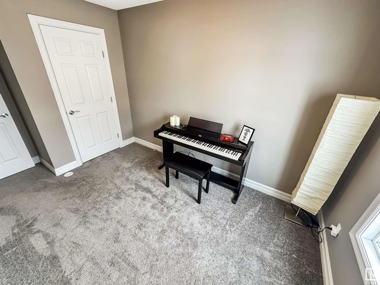 27-14621 121 Street NW, Edmonton, AB, T5X 0H2 - 25