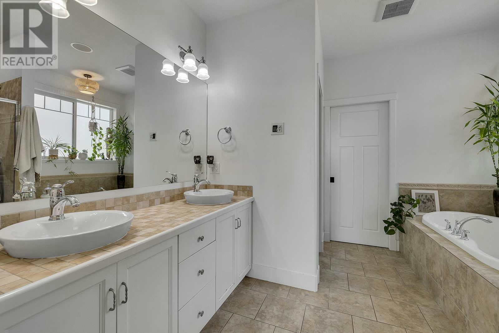 2488 Stone Grove Crescent, West Kelowna, BC, V4T 3A8 - 31