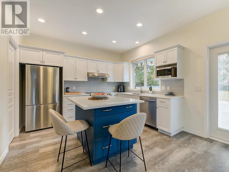 4141 South Gallaghers Forest Road, Kelowna, BC, V1W 5E4 - 3