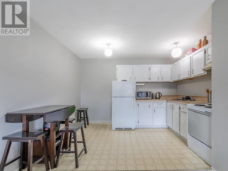 210-150 Skaha Place, Penticton, BC, V2A 7K1 - 13