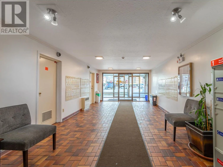 210-150 Skaha Place, Penticton, BC, V2A 7K1 - 21
