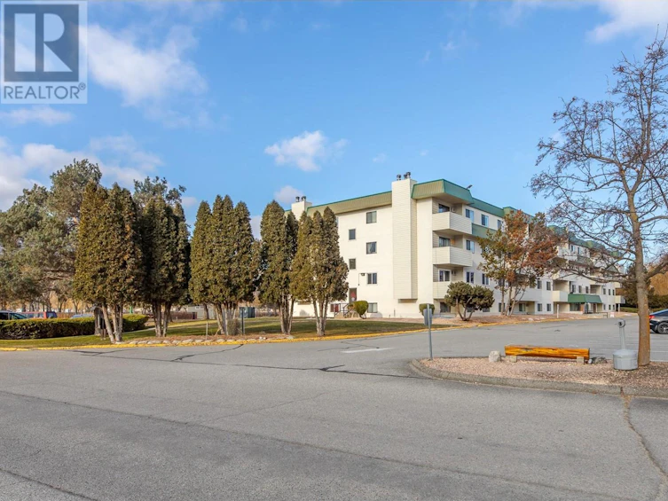 210-150 Skaha Place, Penticton, BC, V2A 7K1 - 3