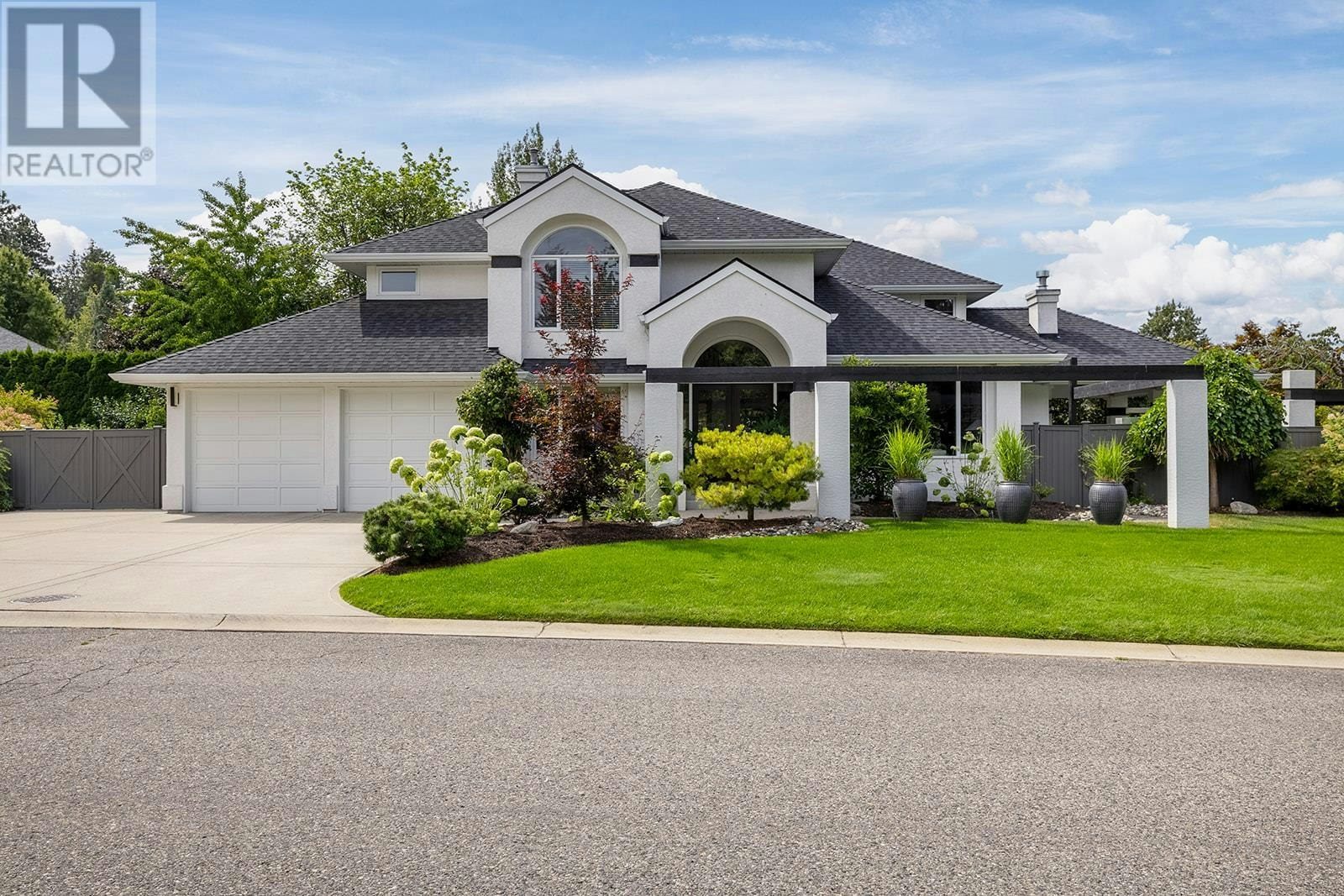 469 Carona Crescent, Kelowna, BC, V1W 3C6