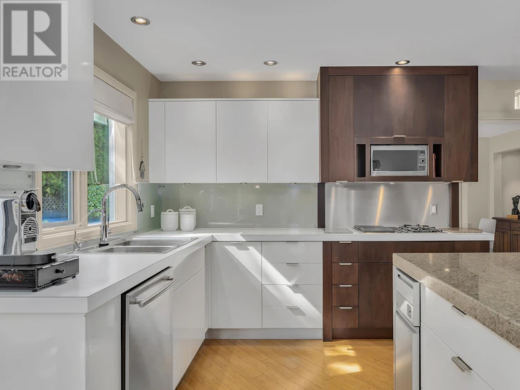 469 Carona Crescent, Kelowna, BC, V1W 3C6 - 11