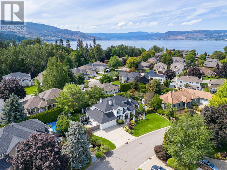 469 Carona Crescent, Kelowna, BC, V1W 3C6 - 3
