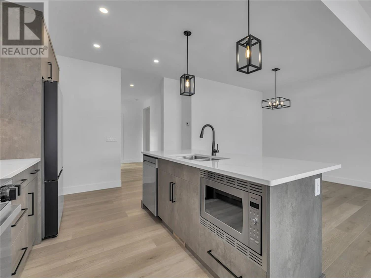 10-2835 Canyon Crest Drive, West Kelowna, BC, V4T 0G8 - 12