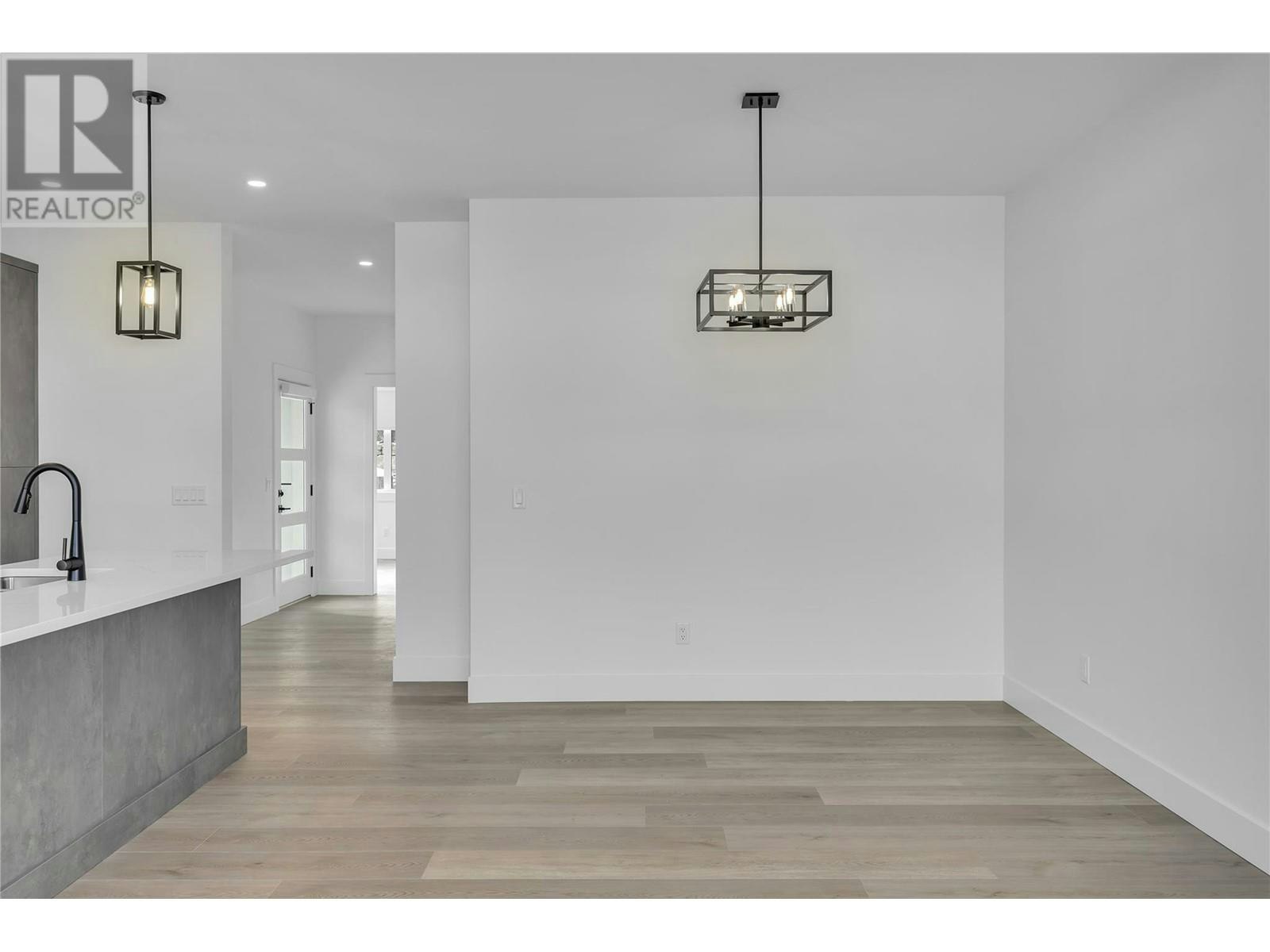 10-2835 Canyon Crest Drive, West Kelowna, BC, V4T 0G8 - 14