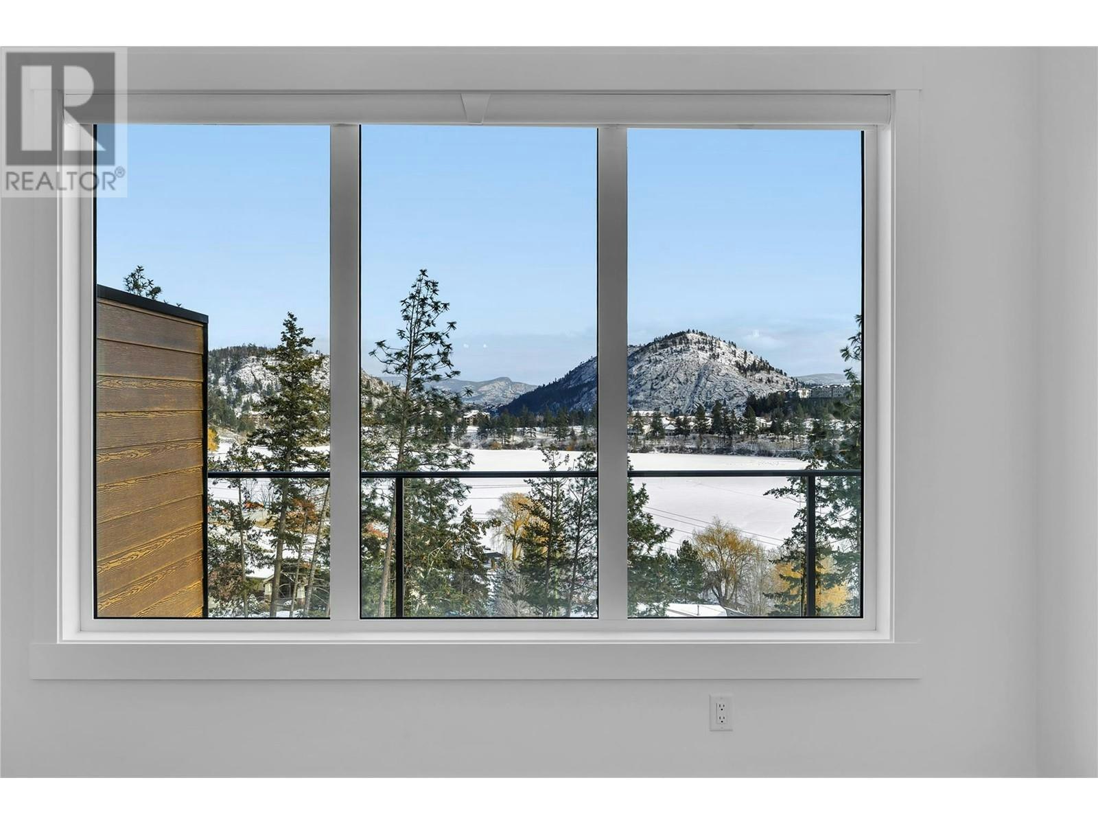 10-2835 Canyon Crest Drive, West Kelowna, BC, V4T 0G8 - 18