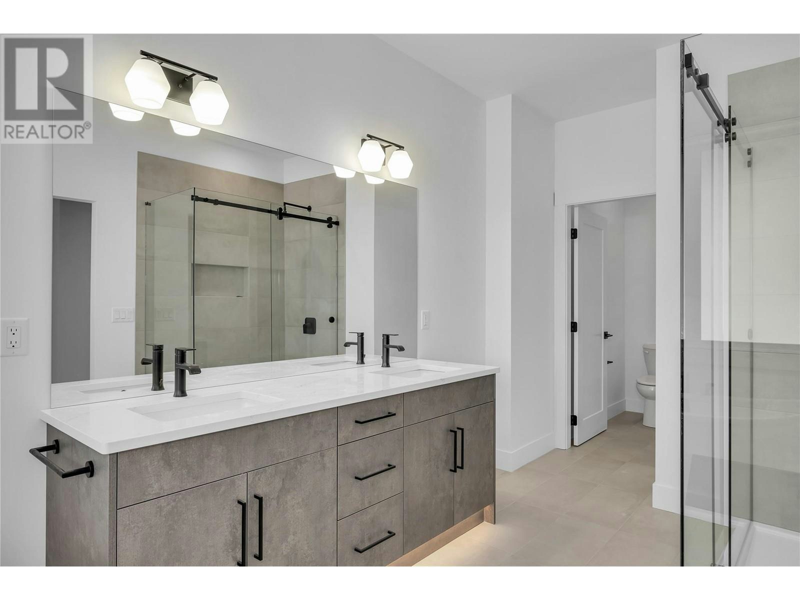 10-2835 Canyon Crest Drive, West Kelowna, BC, V4T 0G8 - 34