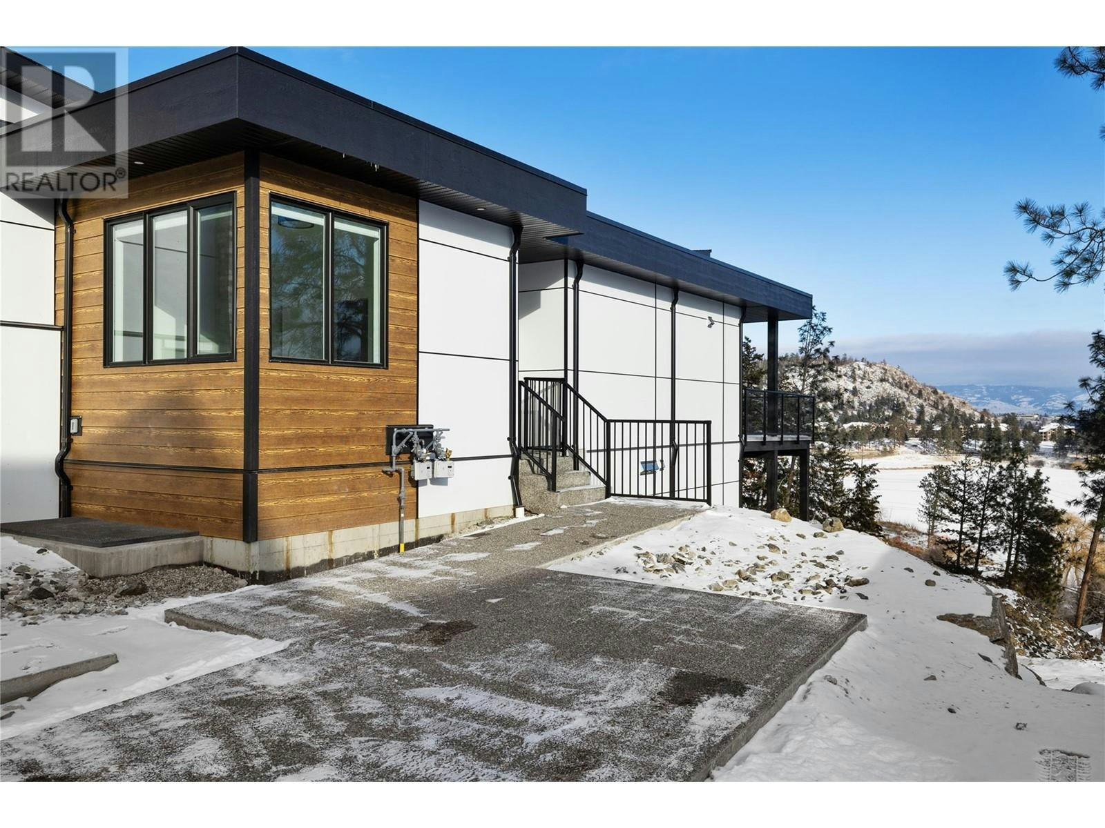 10-2835 Canyon Crest Drive, West Kelowna, BC, V4T 0G8 - 42