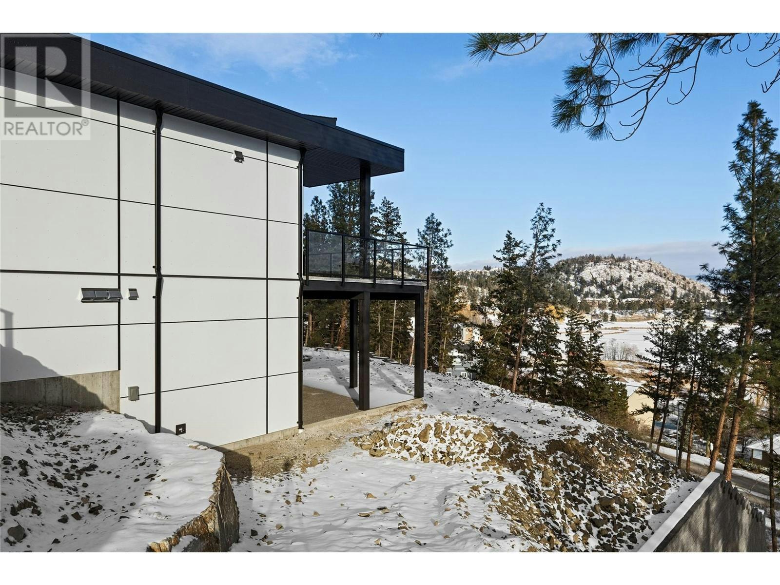 10-2835 Canyon Crest Drive, West Kelowna, BC, V4T 0G8 - 44