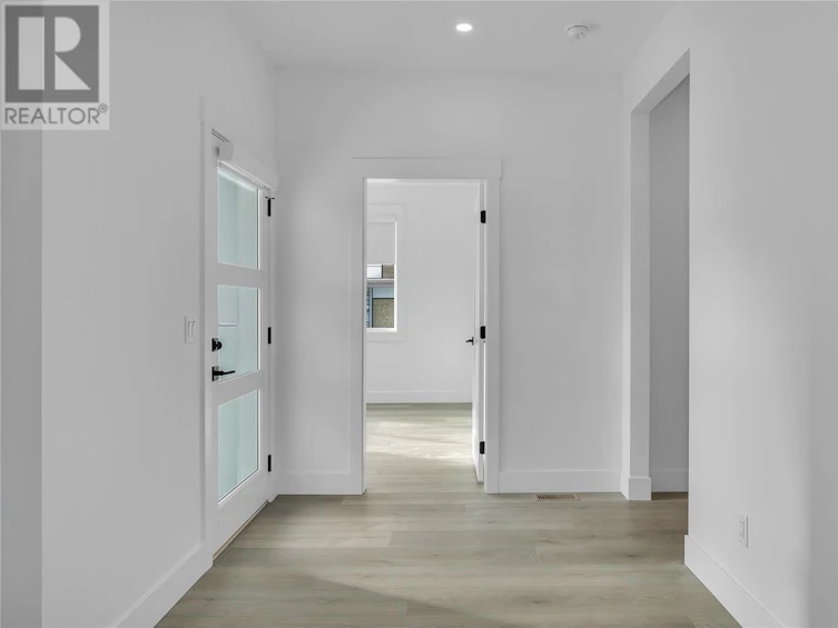 10-2835 Canyon Crest Drive, West Kelowna, BC, V4T 0G8 - 5