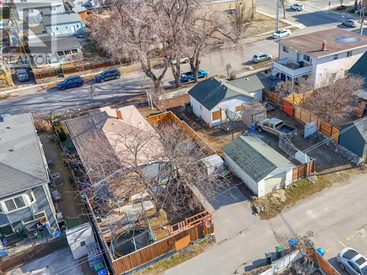 677 Papineau Street, Penticton, BC, V2A 4X8 - 9