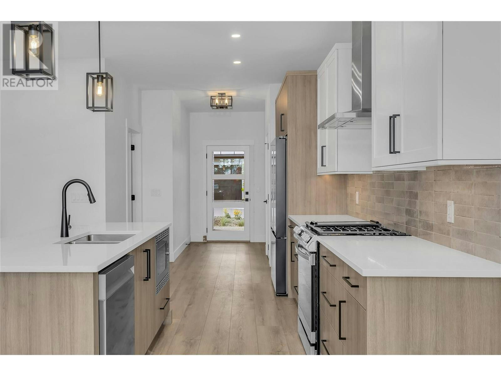 6-2835 Canyon Crest Drive, West Kelowna, BC, V4T 0E3 - 14