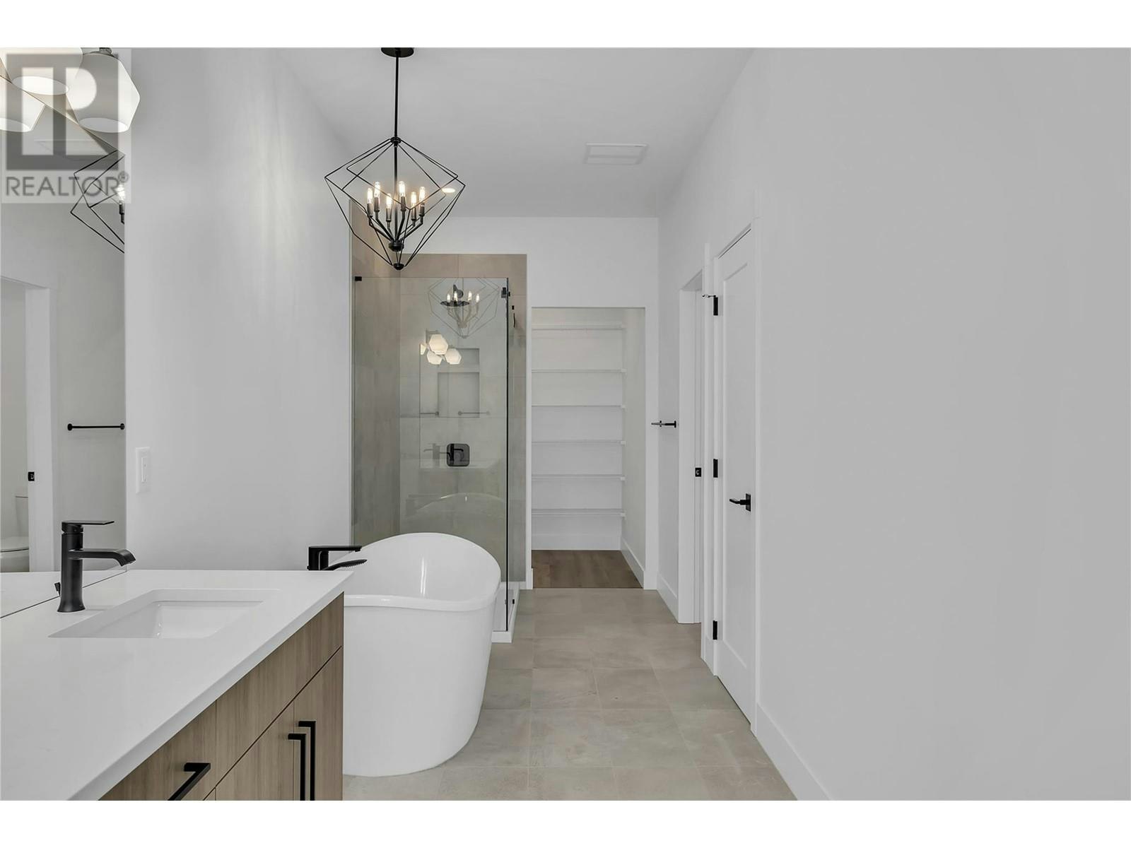 6-2835 Canyon Crest Drive, West Kelowna, BC, V4T 0E3 - 29