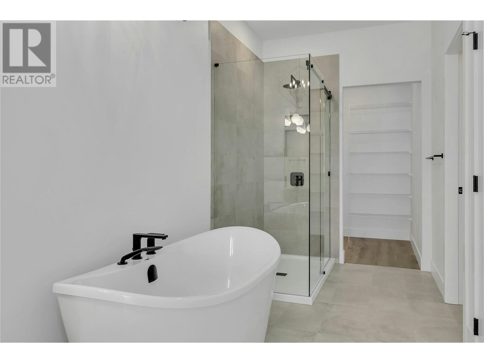 6-2835 Canyon Crest Drive, West Kelowna, BC, V4T 0E3 - 30