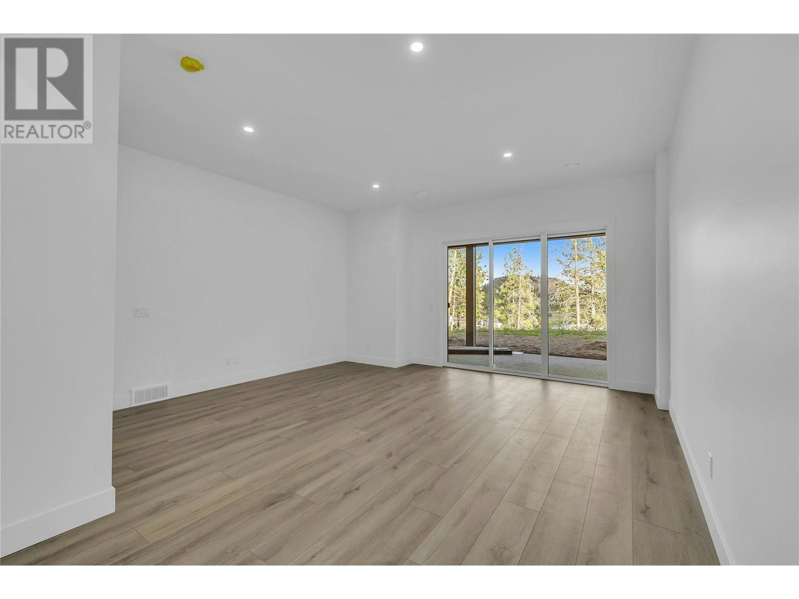 6-2835 Canyon Crest Drive, West Kelowna, BC, V4T 0E3 - 40