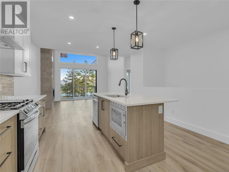 6-2835 Canyon Crest Drive, West Kelowna, BC, V4T 0E3 - 7