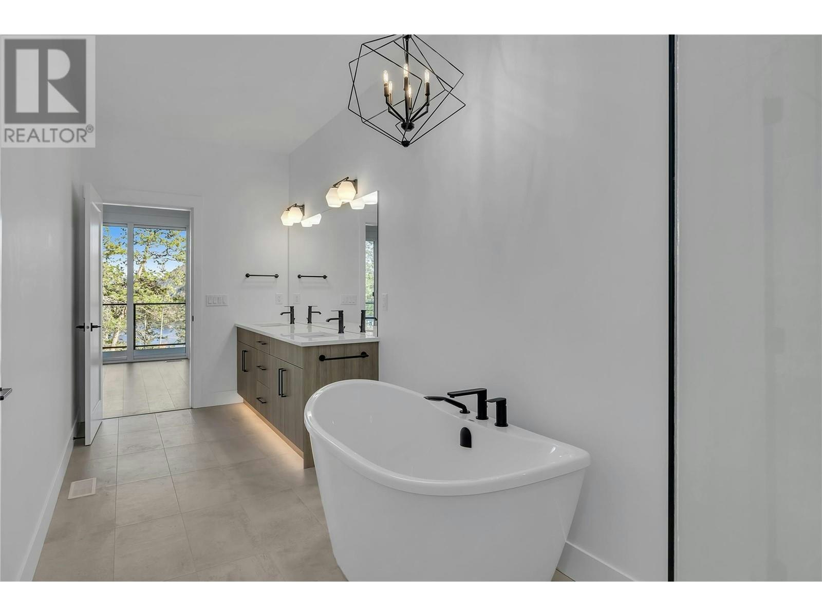 5-2835 Canyon Crest Drive, West Kelowna, BC, V4T 0E3 - 31