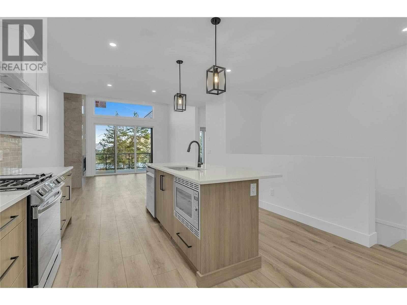 5-2835 Canyon Crest Drive, West Kelowna, BC, V4T 0E3 - 8