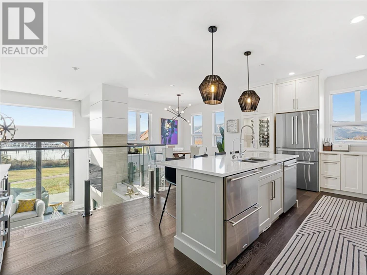 11-3756 Lakeshore Road, Kelowna, BC, V1W 3L4 - 9