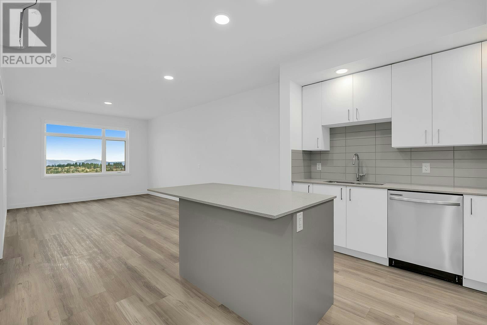 411-1057 Frost Road, Kelowna, BC, V1Y 6G1 - 6