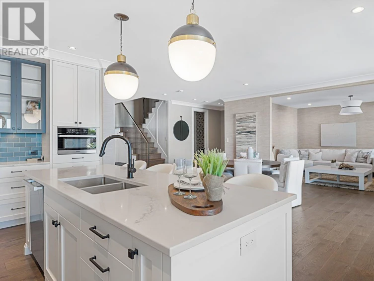 3590 Lakeshore Road, Kelowna, BC, V1W 3L5 - 10