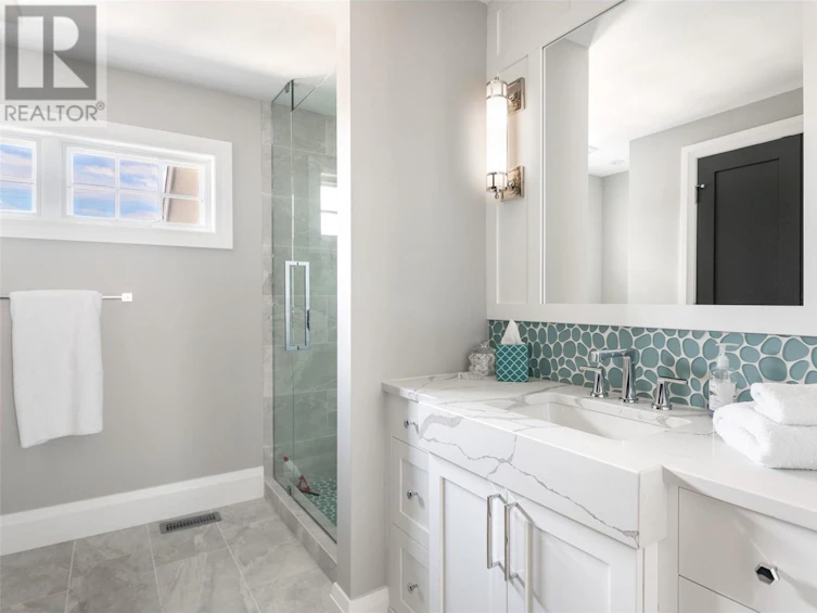 3590 Lakeshore Road, Kelowna, BC, V1W 3L5 - 52