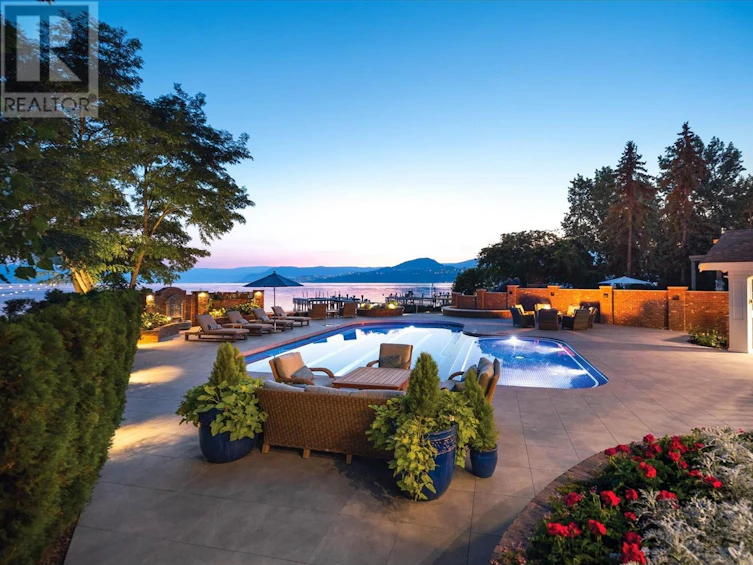 3590 Lakeshore Road, Kelowna, BC, V1W 3L5 - 70