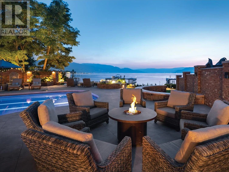 3590 Lakeshore Road, Kelowna, BC, V1W 3L5 - 72