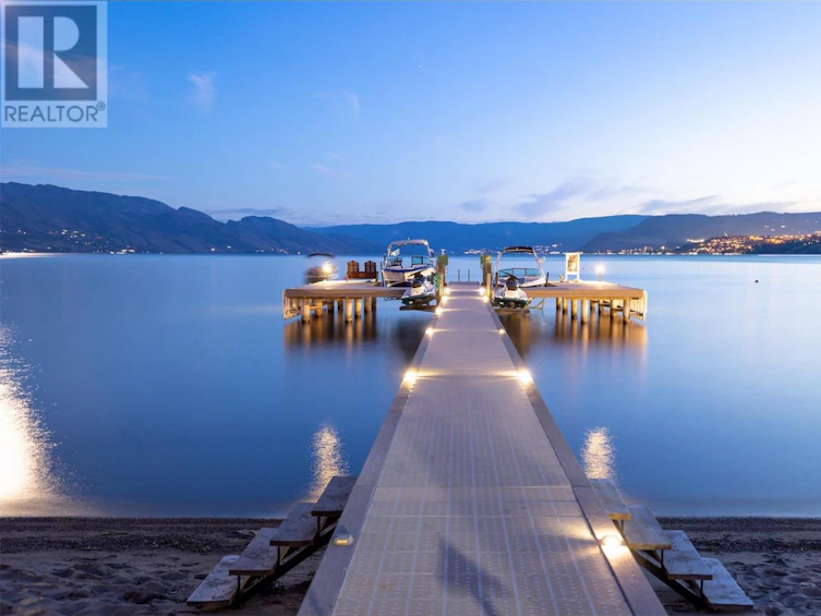 3590 Lakeshore Road, Kelowna, BC, V1W 3L5 - 76