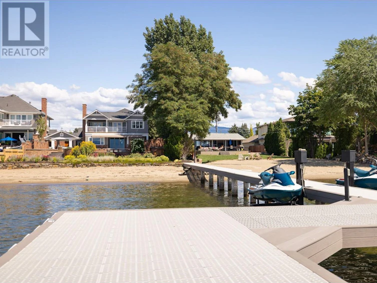 3590 Lakeshore Road, Kelowna, BC, V1W 3L5 - 82